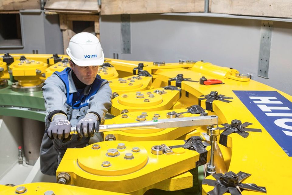 Der Technologiekonzern Voith erwirtschaftete 2017 einen Umsatz in Höhe von 4,2 Milliarden Euro. Damit hielt er den siebten Rang des Vorjahres. Die Firma aus Heidenheim an der Brenz produziert unter anderem Maschen für die Papierindustrie und für Wasserkraftwerke.
