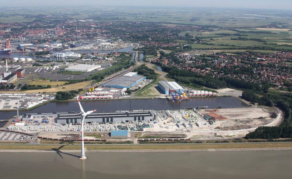 Die Enercon GmbH wurde 1984 im ostfriesischen Aurich gegründet. Seitdem hat sich der Maschinenbauer zu einem der weltweit führenden Unternehmen im Bereich Windenergie entwickelt. Enercon erwirtschaftete 2017 mit Windenergieanlagen laut dem Ranking 5,1 Milliarden Euro.