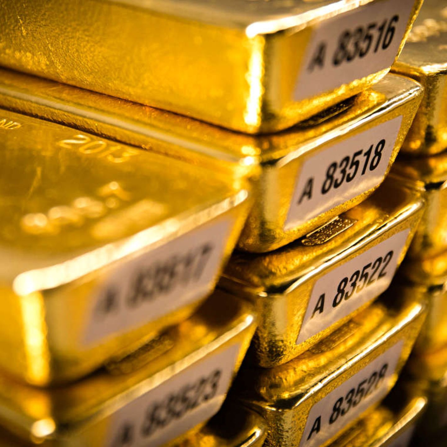 Валютный золотой запас. Слиток золота. Слиток золотой. Германские слитки золота. Золотой запас.
