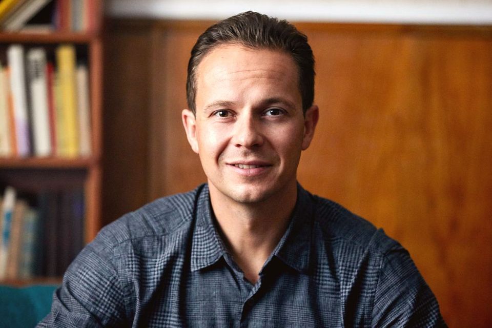 Robin Behlau, Gründer und Geschäftsführer von Aroundhome, dem größten deutschen Vermittler für Produkte rund ums Haus