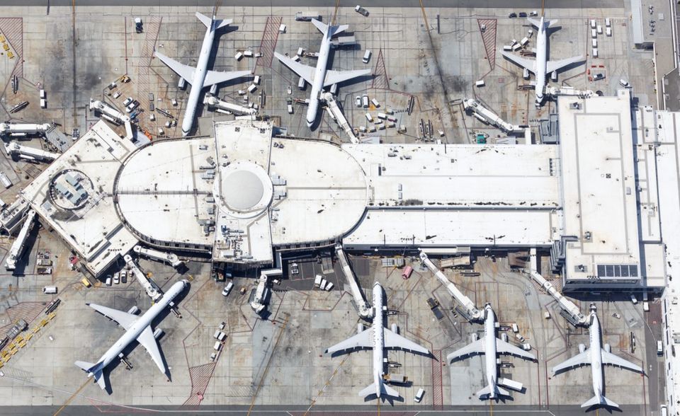Der Los Angeles International Airport ist 2018 an Tokio-Haneda vorbeigezogen. LAX fertigte 87,5 Millionen Passagiere ab. Das bedeutete einen Zuwachs von 3,5 Prozent.