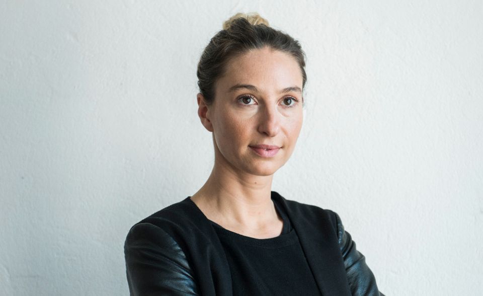 Sofie Quidenus-Wahlforss ist österreichische Gründerin und CEO des Software-Start-ups Omnius. Schon 2004 gründete sie mit 21 Jahren ihr erstes Unternehmen, Quidenus Technologies. Das Start-Up spezialisierte sich auf das Scannen von Büchern mithilfe von Künstlicher Intelligenz (KI). 2015 folgte dann Omnius in Berlin. Mit ihrem jüngsten KI-Unternehmen hilft Quidenus-Wahlforss Versicherungen dabei, Dokumente zu digitalisieren und Prozesse zu automatisieren – und das mit Erfolg: 2018 gehörte sie laut Forbes zu Europe’s Top 50 Women in Tech.