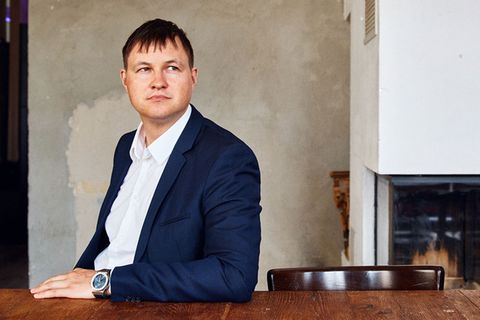 Jan Beckers wuchs in Münster auf, wo er auch BWL studierte – und nebenbei zum wichtigsten Partyveranstalter der Stadt wurde