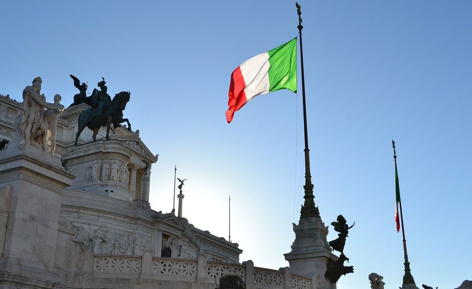 Italien ist die drittgrößte Wirtschaft der Eurozone, die eigene Wirtschaft stagniert aber seit Jahren – während sich der italienische Staat weiter verschuldet