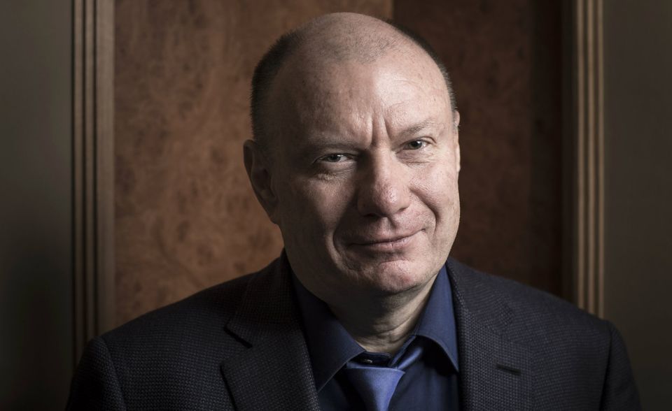 Wladimir Potanin ist Präsident des Bergbau- und Metallurgiekonzerns Norilsk Nickel. Auch ein Skiresort in Sotschi gehört dem Oligarchen. Schlagzeilen produzierte er mit seiner Scheidung von Natalia Potanina, mit der er 30 Jahre lang verheiratet war. Sein Vermögen soll bei 18,1 Mrd. Dollar liegen.