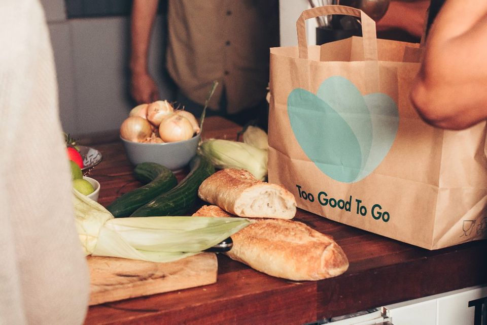 Über die App Too Good To Go verkaufen gastronomische Betriebe überschüssiges Essen anstatt es wegzuwerfen