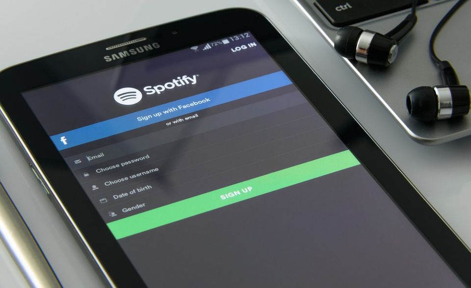 Der Musikstreamingdienst Spotify belegte 2018 weltweit Platz zehn der beliebtesten Apps. In Deutschland reichte es für Platz neun. App Annie veröffentlicht keine konkreten Download-Zahlen.