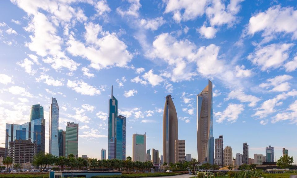 Kuwait zählt lange nach den Golfkriegen weiterhin zu den führenden Erdölnationen der Welt. BP schätzte die Reserven auf 101,5 Tausend Millionen Barrel. Das entsprach 5,9 Prozent des weltweiten Vorkommens.