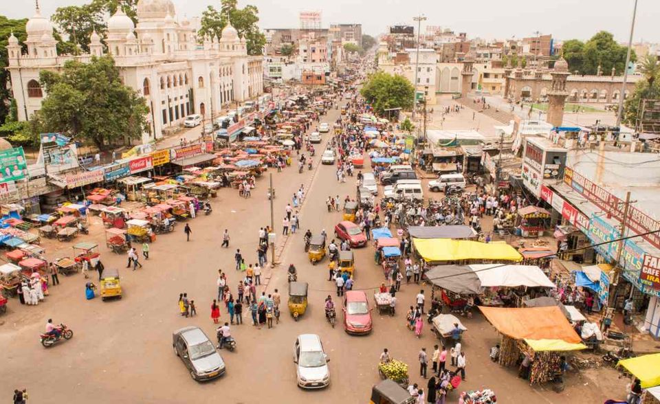 Indien konnte sich hingegen im Vergleich zum Ranking 2018 etwas verbessern. Das Land machte drei Plätze gut. Bei der Lebensqualität ist Indien aber weiterhin eines der schlimmsten Länder für Expats (Platz 62). Dasselbe gilt für die Sicherheitslage (Platz 60). „Als Frau fühle ich mich nicht sicher“, sagte eine US-Amerikanerin. Indien belegte zudem bei der Umweltverschmutzung weltweit den letzten Platz.