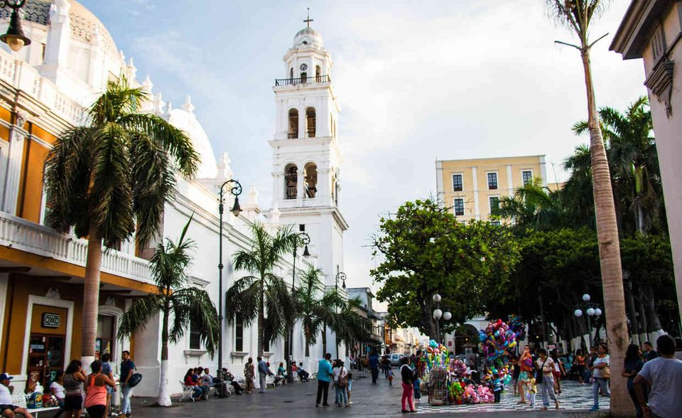 Mexiko ist eine wahre Wohlfühl-Destination, insbesondere für neue Expats. Nirgendwo finden sie es einfacher sich einzuleben. Die niedrigen Lebenshaltungskosten bescheren Mexiko Platz vier in der Kategorie „persönliche Finanzen“. Dafür macht den Ausländern aber die schlechte Sicherheitslage Sorge. Hier landet Mexiko unter den 64 untersuchten Ländern auf Platz 54.