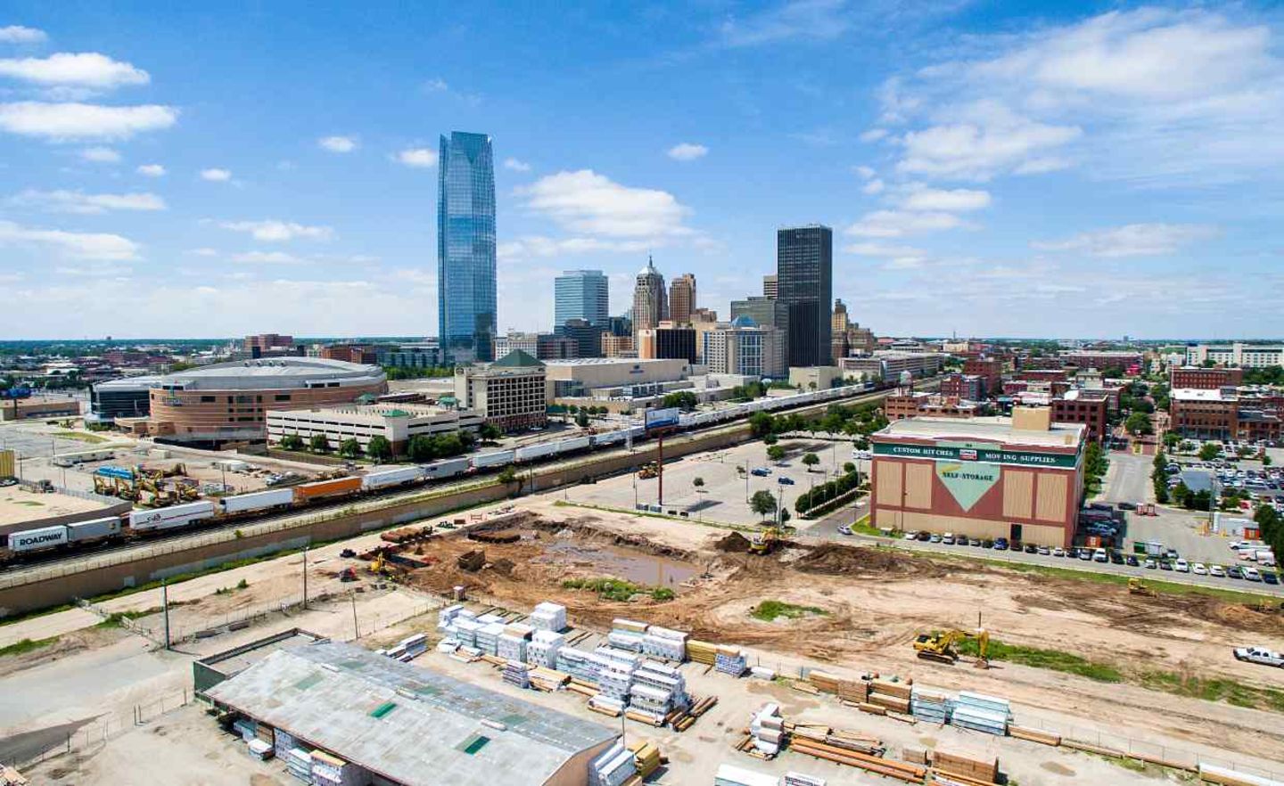 Oklahoma City: Mit niedrigen Lohnkosten buhlt Gouverneur Kevin Stitt um Investoren