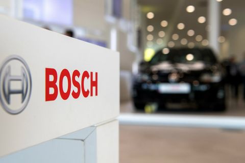 Die Deutschen vertrauen deutschen Marken. Sieben Plätze in den Top 10 des YouGov Brand Health Rankings 2019 gehen an Unternehmen aus der Bundesrepublik. Den Anfang macht Bosch auf Platz zehn mit 38,769 Punkten. Wir nehmen es hier sehr genau, denn der Nächstplatzierte kommt fast auf dasselbe Ergebnis.