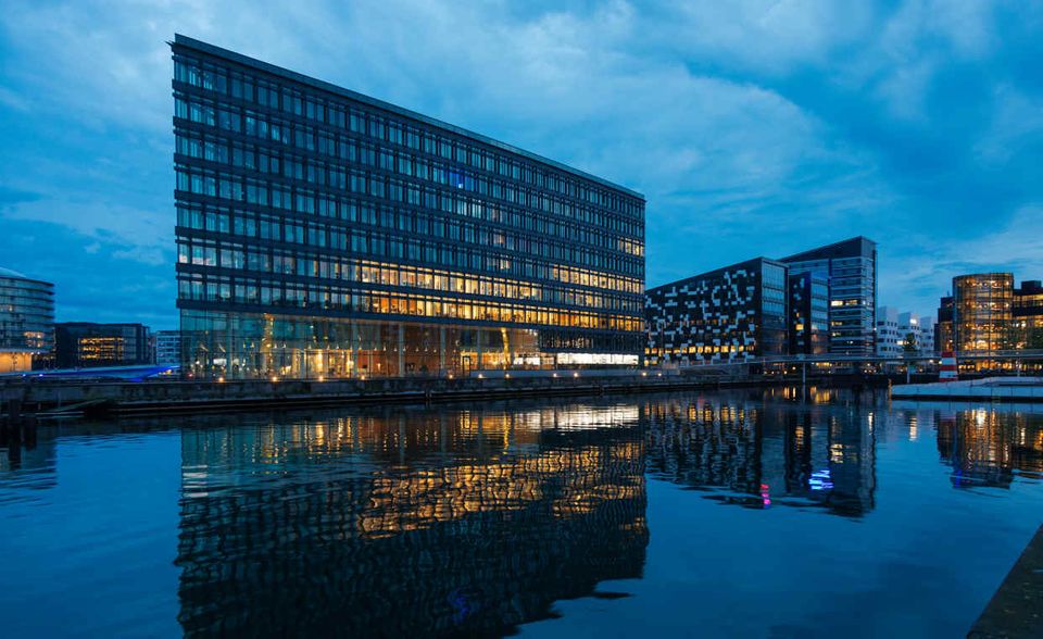 Kopenhagen punktete in dem Ranking vor allem beim Tech-Umfeld. Auch die Mobilität in der Fahrradstadt überzeugte die Analysten. Beim Geschäftsumfeld hat die dänische Hauptstadt ihnen zufolge aber noch Aufholpotenzial.