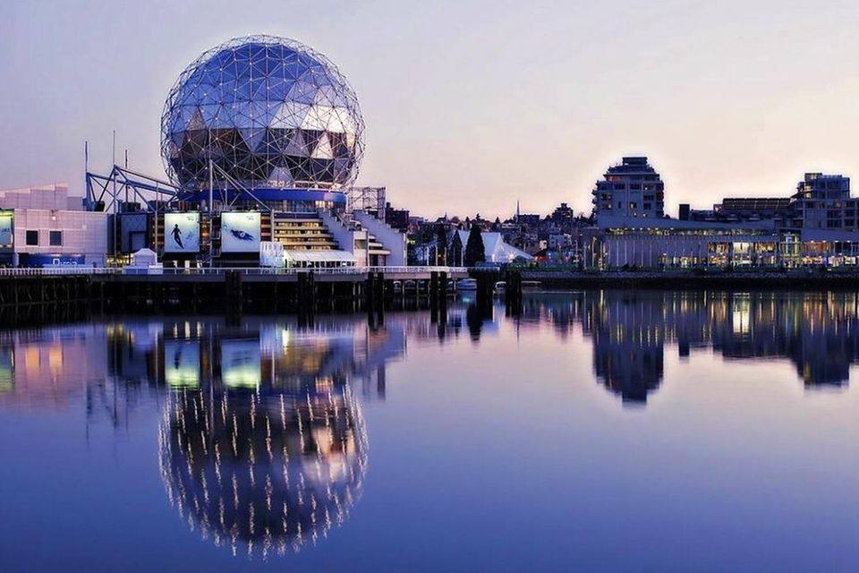 Vancouver sicherte sich ganz knapp mit 97,3 Punkten den sechsten Rang. Bei der Infrastruktur gab es zwar eine vergleichsweise schwache Note von 92,9 Punkten. Dafür überzeugte Vancouver bei Bildung, Kultur und Umwelt sowie der Gesundheitsversorgung der Bürger.