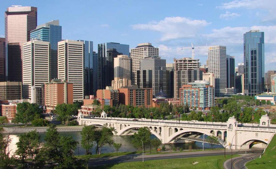 Das Mittelfeld des Rankings ist fest in kanadischer Hand. Calgary gelang mit 97,5 Punkten das beste Ergebnis der drei Vertreter aus Kanada. In vier der fünf Hauptkategorien vergaben die Analysten der Economist Intelligence Unit Bestnoten. Nur bei „Kultur und Umwelt“ reichte es lediglich für 90 Punkte.