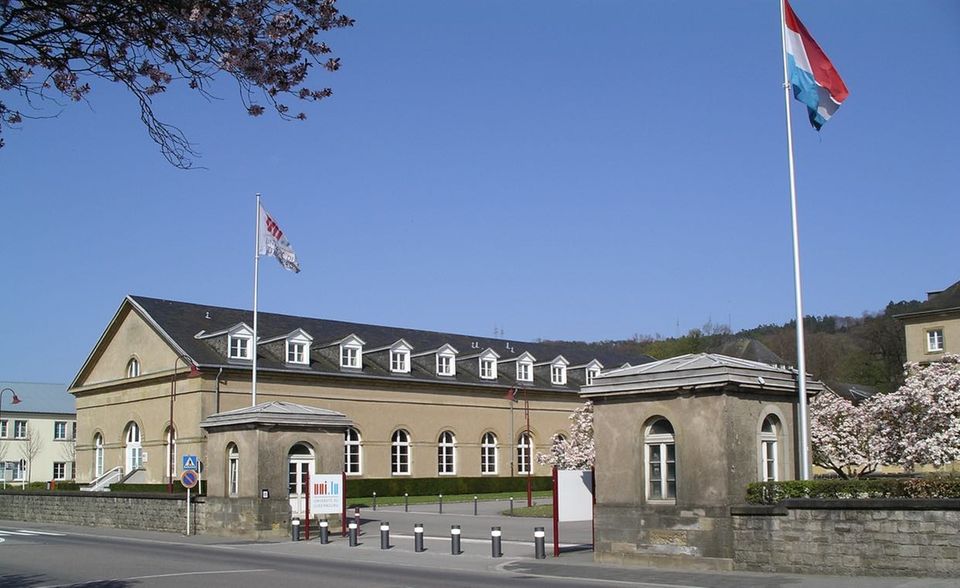 Die Universität Luxemburg zählte zuletzt 6423 Studenten. Zum Vergleich: Das gesamte Großherzogtum kommt auf knapp 614.000 Einwohner. Fast jeder zweite von ihnen stammt aus dem Ausland. Diese Internationalität spiegelt sich auch bei den Studierenden wider. 46,7 Prozent stammten 2017 aus Ländern außerhalb von Luxemburg. An der Universität Luxemburg wird grundsätzlich zweisprachig unterrichtet (Französisch/Englisch oder Französisch/Deutsch). Deutschland belegt mit 8,4 Prozent EU-weit den elften Rang. Am niedrigsten war der Anteil ausländischer Studenten in Kroatien, Spanien und Griechenland (jeweils drei Prozent).
