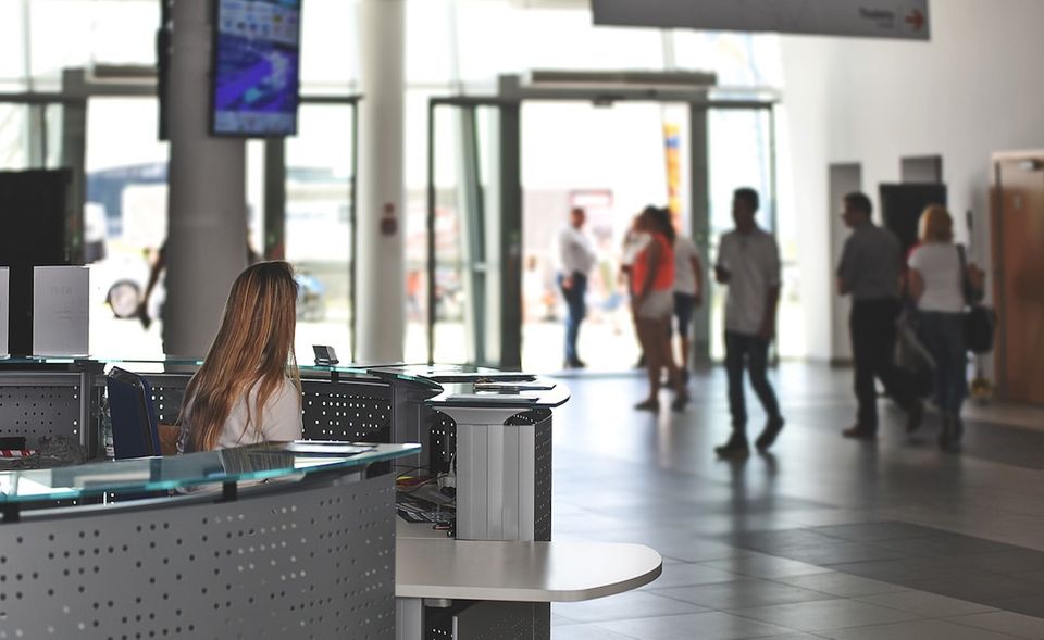 In der Dienstleistungsgewerkschaft sind Büroassistenten gefragt. Viele Firmen setzen da auf junge und vergleichsweise günstige Studenten. 11,90 Euro konnten die bei Studitemps im Durchschnitt pro Stunde verdienen. Mit etwas Glück waren aber Löhne bis zu 20 Euro pro Stunde drin.