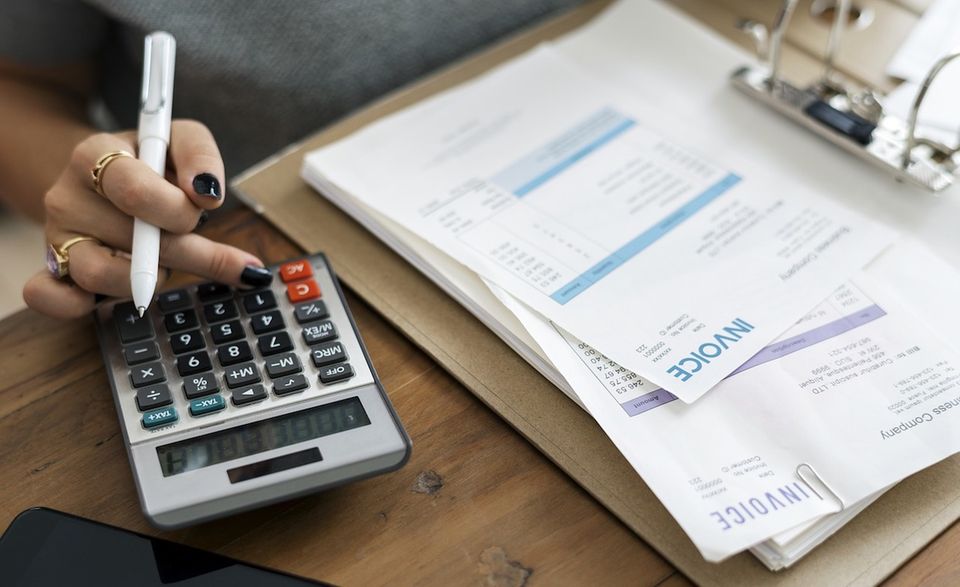 Die Bereiche Finanzwesen, Buchhaltung und Controlling belegen mit durchschnittlich 12,14 Euro Platz sechs der Studitemps-Rangliste.