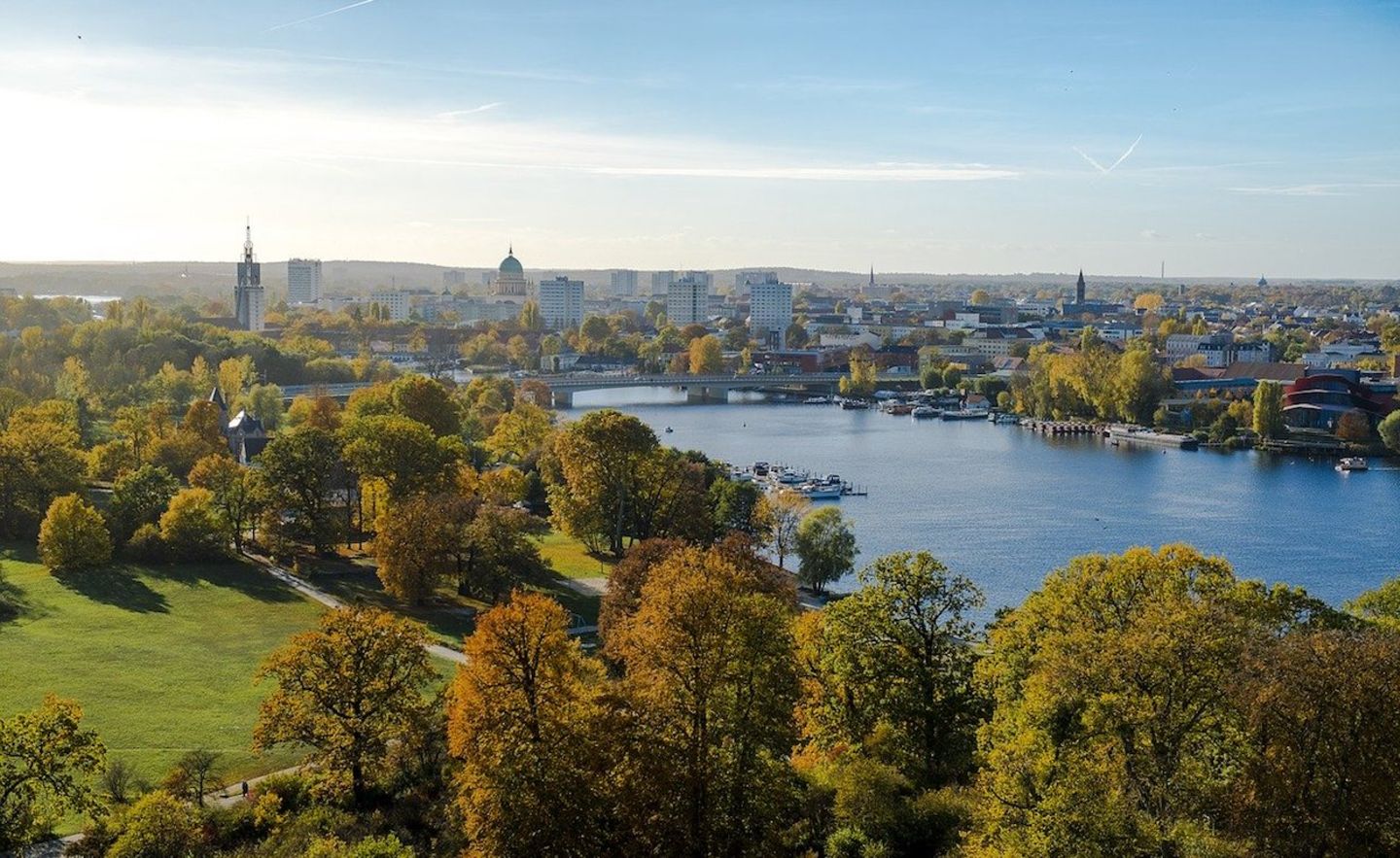 Auch in Brandenburg ist die Grundsteuer gestiegen, jedoch deutlich geringer als im Vergleich zum Nachbarn Mecklenburg-Vorpommern.