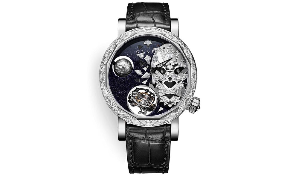 ART GyroGraff Endangered Species Gorilla Dial von Graff (NOMINIERT) WAS DIESE UHR BESONDERS AUSZEICHNET: Höchste Uhrmacherkunst trifft Haute Joallerie, denn das aufwendig gesetzte Diamantmosaik wird durch ein doppelachsiges Tourbillon und eine 3-D-Mondphase ergänzt. Deren weißgoldene Krater sind nach Fotos handgearbeitet. BASISDATEN (AUSZUG): Weißgold mit Diamanten (Gehäuse), Zifferblatt aus Aventurinequarz und Diamanten, Alligatorlederband in Schwarz, 48mm Durchmesser, wasserdicht bis 30m, 65 Stunden Gangreserve. PREIS: auf Anfrage.
