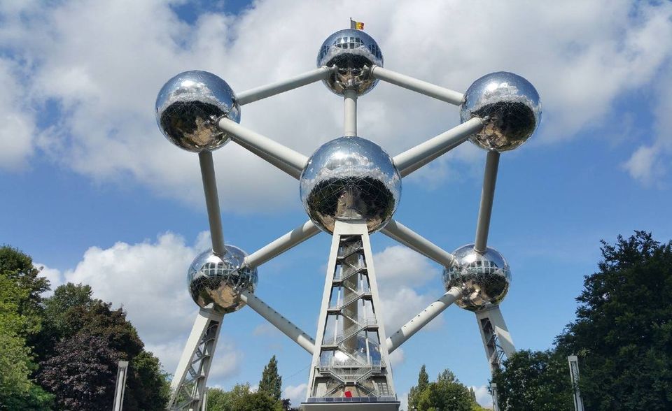 Belgien kam 2017 laut Eurostat auf 10,5 Tonnen CO2-Äquivalent pro Kopf. Das waren 0,1 Tonnen weniger als im Vorjahr. Damit lag Belgien deutlich über dem EU-Durchschnitt von 8,8 Tonnen pro Kopf. Die meisten Länder der Top 10 konnten ihre Klimabilanz seit der Jahrtausendwende verbessern. Belgien gelang in der Spitzengruppe der stärkste Rückgang. Im Jahr 2000 waren pro Kopf noch 15,1 Tonnen Treibhausgasemissionen gemessen worden.