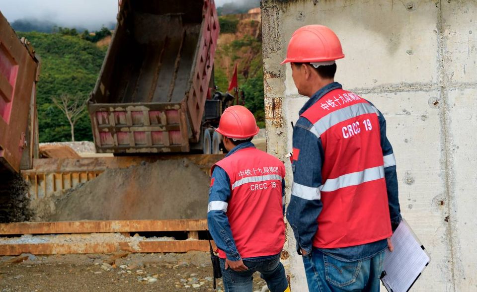 Im Juli 2019 wurde die größte Kupfermine in Ecuador eröffnet. Betrieben wird sie von Ecuacorriente, Tochtergesellschaft des chinesischen CRCC-Tongguan-Konsortiums