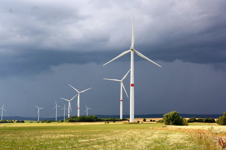 Die von Altmeier vorgeschlagene Abstandsregelung für Windräder könnte die Energiewende gefährden.