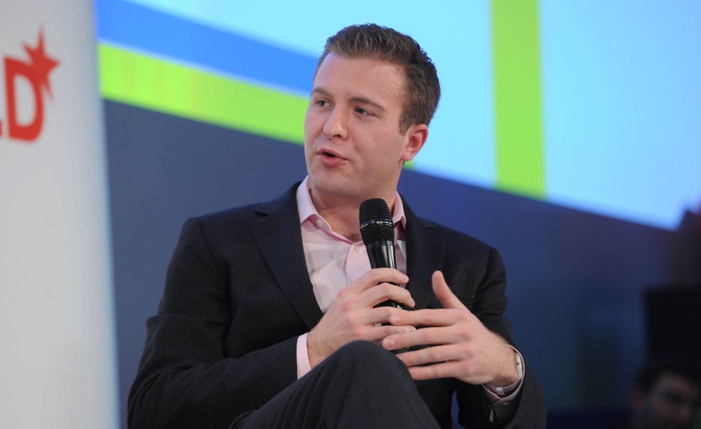 Auf der Techkonferenz DLD ist Ian Osborne als Moderator aufgetreten.