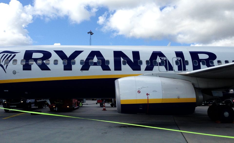 Mehr als 130 Millionen Passagiere flogen 2018 mit der Fluggesellschaft Ryanair. Der Billigflieger ist mit 9,9 Millionen Tonnen C02 die einzige Airline unter den Top Ten.