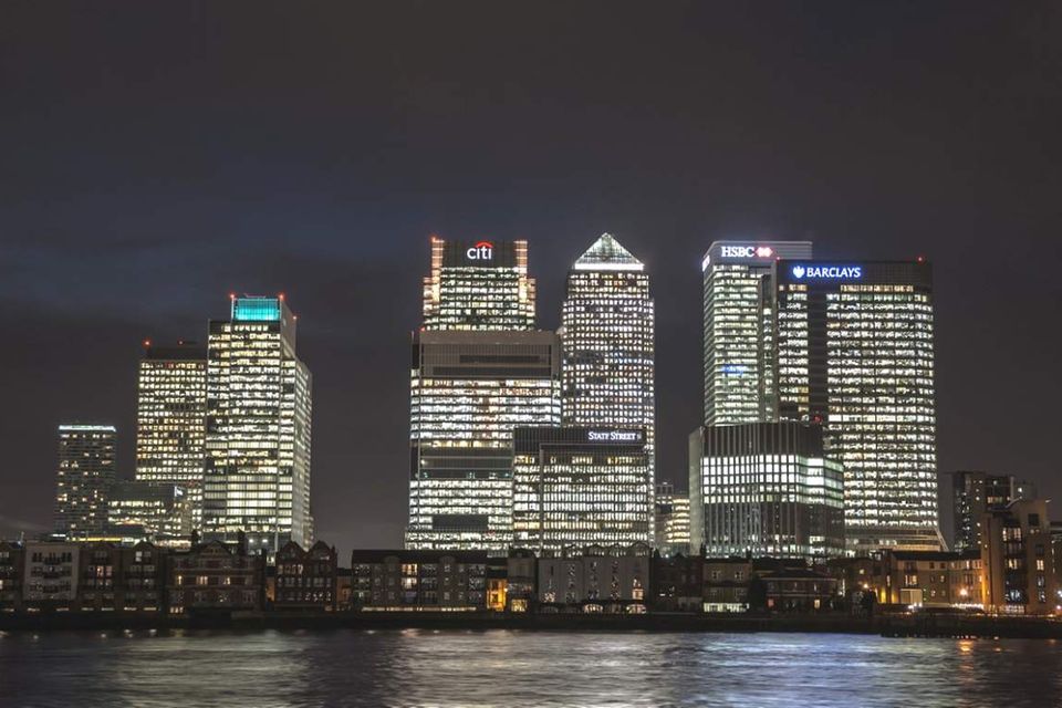 Banken in London: Wird Großbritannien ein Steuerparadies nach dem Vorbild Singapurs vor den Toren der EU?