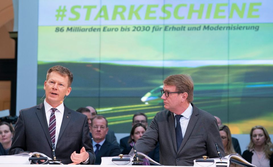 Bahnchef Lutz (l.) und Infrastrukturvorstand Pofalla