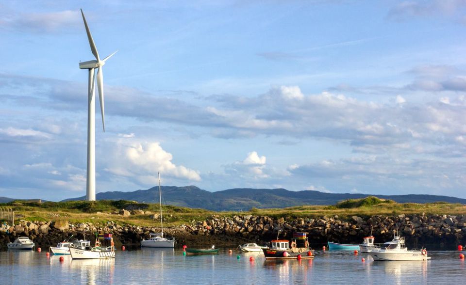 Die Iren zahlten 2018 die zweithöchsten Lebenshaltungskosten in der EU. Daran hatten die Stromkosten einen Anteil. Sie lagen laut Eurostat zuletzt bei 0,2423 Euro/kWh.