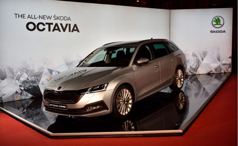 Die tschechische Marke wird – unter dem Dach von Volkswagen – in diesem Jahr 125 Jahre alt und bekommt zum Jubiläum gute Verkaufszahlen aus dem Vorjahr mit: 757 000 waren es. Das führende Modell, der Skoda Octavia IV, ging 2019 in die vierte Generation. Der Mittelklassewagen wird in Tschechien, Indien und China gebaut.