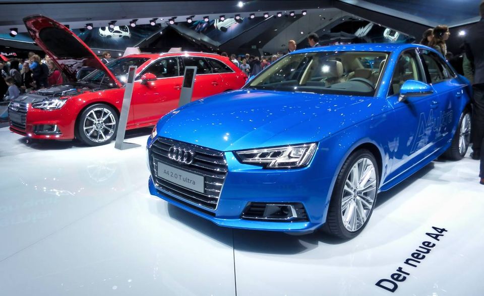 Von der Klein- bis zur Oberklasse setzte der Hersteller mit Sitz in Ingolstadt in Europa 742.000 Fahrzeuge ab und kommt damit auf Rang neun. Die A4-Mittelklasse ist die erfolgreichste Baureihe von Audi, die 1994 ihr Debüt feierte und seitdem als elegante Mittelklasse-Limousine rege Nachfrage findet.