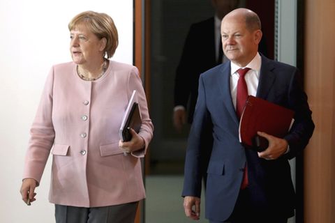 Jetzt schlägt ihre Stunde: Kanzlerin Merkel und Finanzminister Scholz müssen den Weg aus der Krise weisen