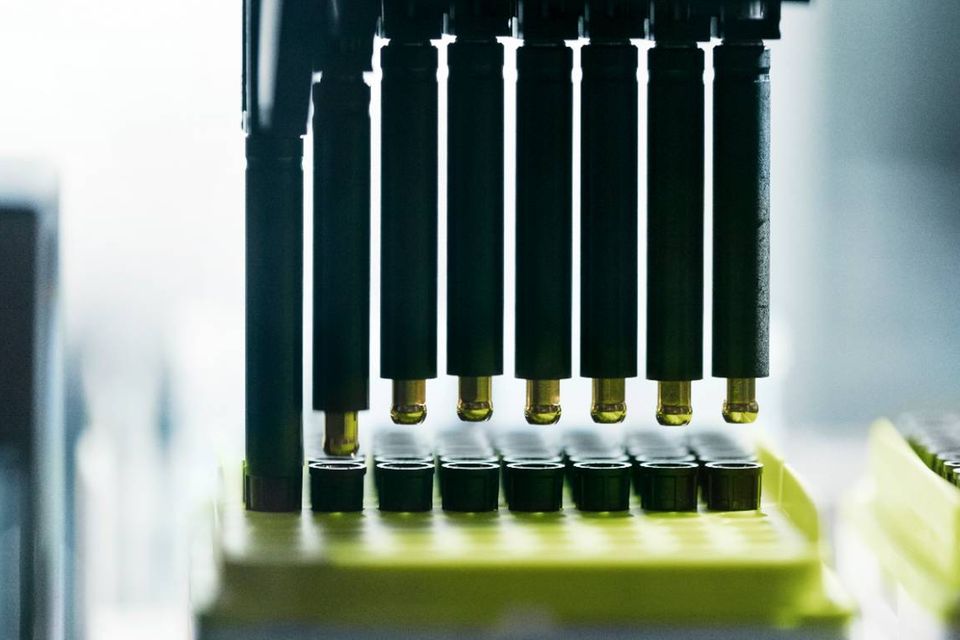 Bedrohung durch das Coronavirus: Weltweit forschen Labore unter Hochdruck nach einem Impfstoff.