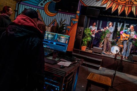 United We Stream: Ein Konzert wird aus einem Berliner Club übertragen