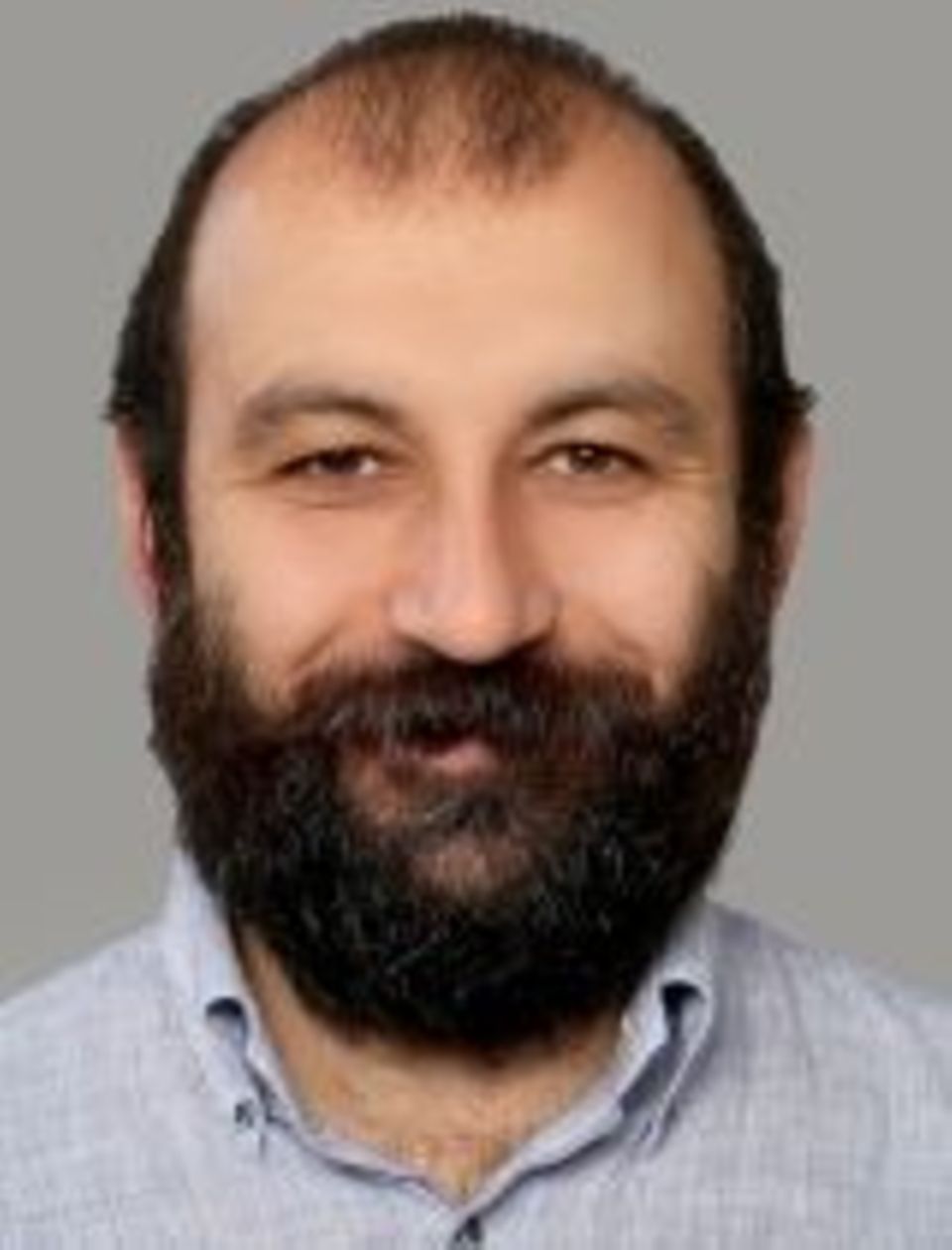 Dr. Salim Cevik