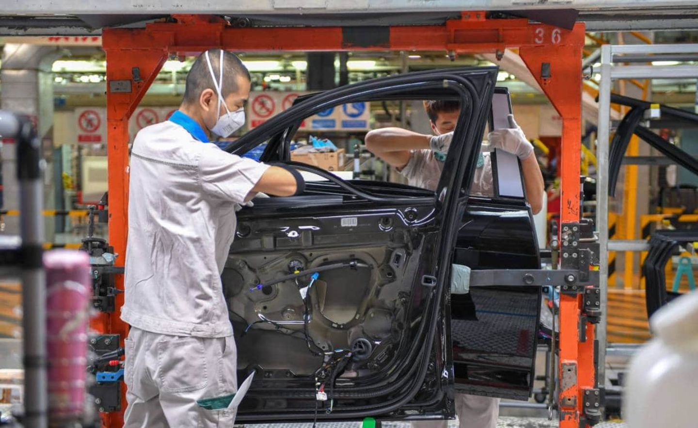 In China ist die Produktion beim Gemeinschaftswerk von FAW und Vokswagen wieder angelaufen. Wann ist es in Deutschland so weit?