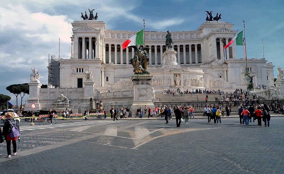 #6 Italien Italien hat in Europa eine der höchsten Arbeitslosenraten. Sie lag 2018 laut OECD bei 10,8 Prozent.