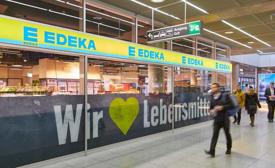 Auch bei Edeka ist der Personalbedarf hoch: Der größte deutsche Lebensmitteleinzelhändler hat 200 Stellen ausgeschrieben.