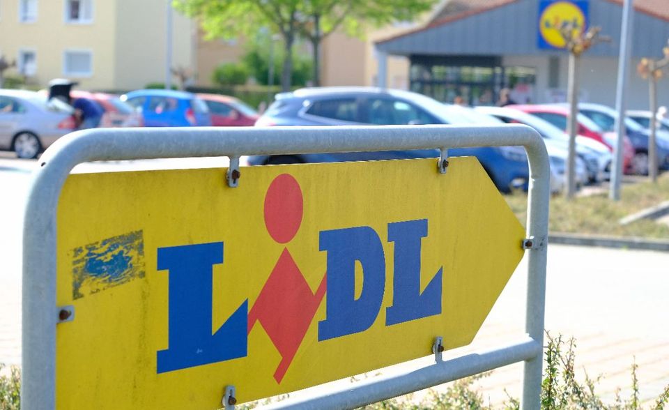 #5 Lidl Noch mehr Personal als Edeka und Aldi sucht Konkurrent Lidl. Allein in der untersuchten Woche schrieb das Unternehmen mit Sitz im baden-württembergischen Neckarsulm 215 Stellen aus.