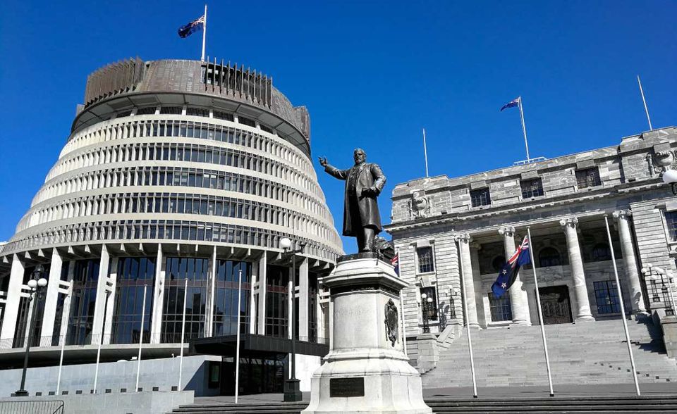 In Neuseeland hat das Vertrauen der Bevölkerung in die Regierung abgenommen. Der Umfragewert sank von 63,0 auf 60,7 Prozent. Trotzdem reichte es für Platz sechs.
