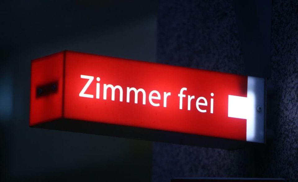 Seit Mitte März stehen viele Hotelzimmer corona-bedingt leer –erste Lockerungen der Bundesländer könnten das ändern