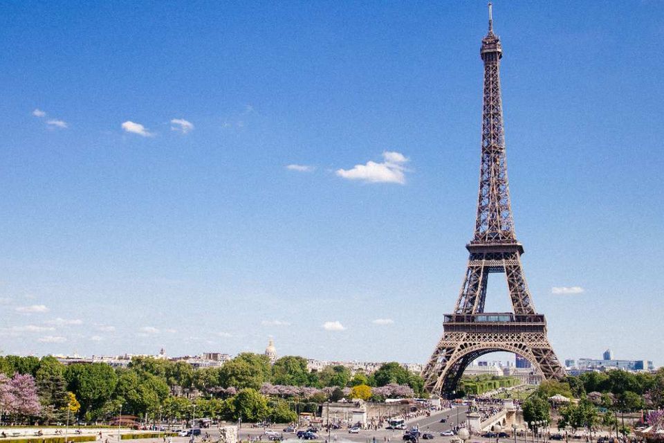 Frankreich kam auf eine Verschuldung von 98,1 Prozent des BIP. Das entsprach laut Eurostat exakt dem Wert des Vorjahres. Vor Ausbruch der Finanz- und Wirtschaftskrise 2008 hatte die Staatsschuldenquote noch 67 Prozent gelegen. Für 2020 rechnet der IWF mit einer Quote von 115,4 Prozent.