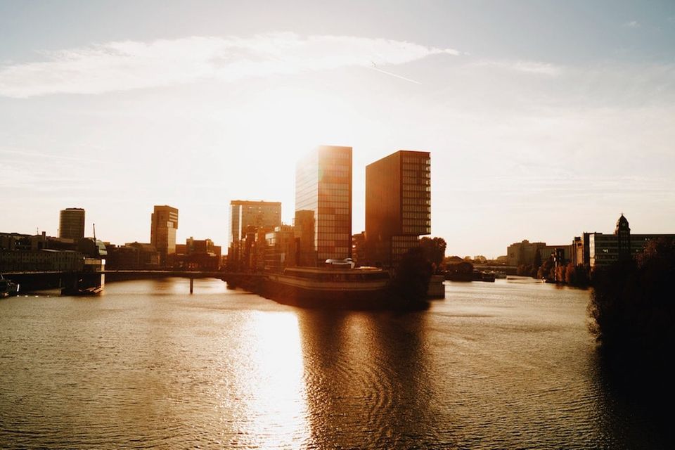 Trading 212 baut sein deutsches Büro in Düsseldorf auf