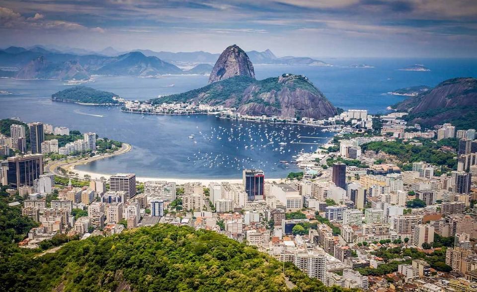 Platz neun ging ebenfalls an eine brasilianische Metropole. Rio de Janeiro stieg um zwölf Plätze auf Rang 96, den es sich mit São Paulo teilte. Der Indexwert erhöhte sich um zwei Punkte auf 96. Brasilien war eines von zwei Ländern, das in den Aufsteiger-Top-10 mit zwei Städten vertreten war.