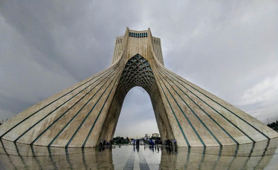 Teheran ist die billigste Stadt dieser Rangliste. Bei den Aufsteigern des Jahres reichte es allerdings für den sechsten Rang. Denn die iranische Hauptstadt verbesserte sich im Vergleich zum Vorjahr um 14 Plätze auf Rang 106. Der Index erhöhte sich um sechs Punkte auf 52.