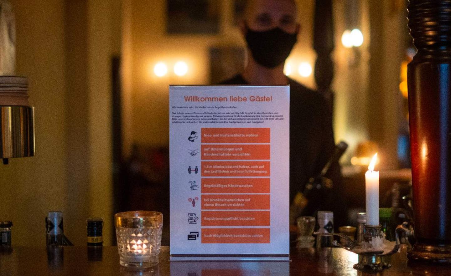 Auch wenn Restaurants und Cafés wieder geöffnet haben, tun sich viele Bars noch schwer, das Geschäft anzukurbeln