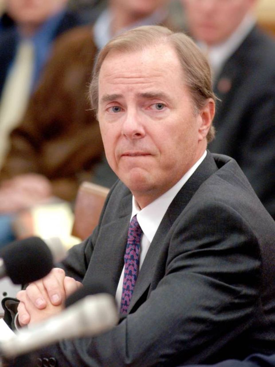 Jeffrey Skilling 2002 bei einer Anhörung im US-Kongress
